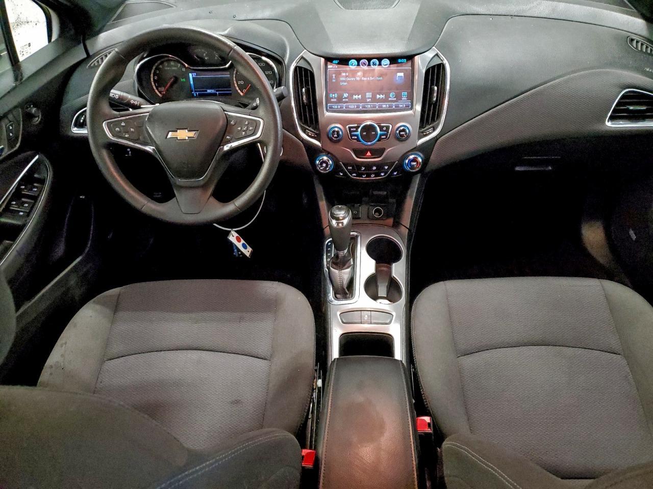 2018 Chevrolet Cruze Lt - zdjęcie 8