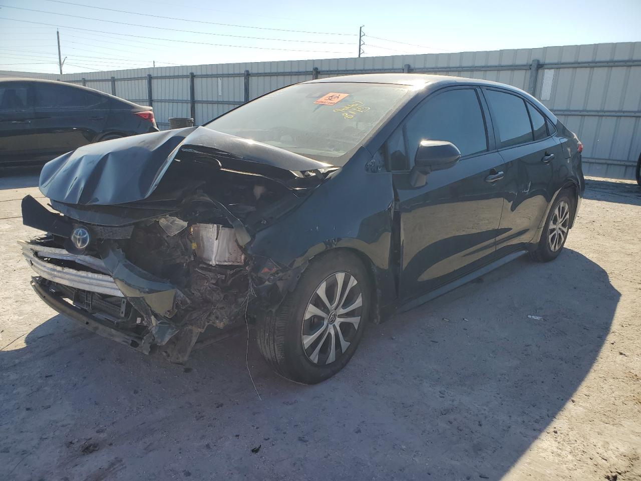 2022 Toyota Corolla Le - zdjęcie główne