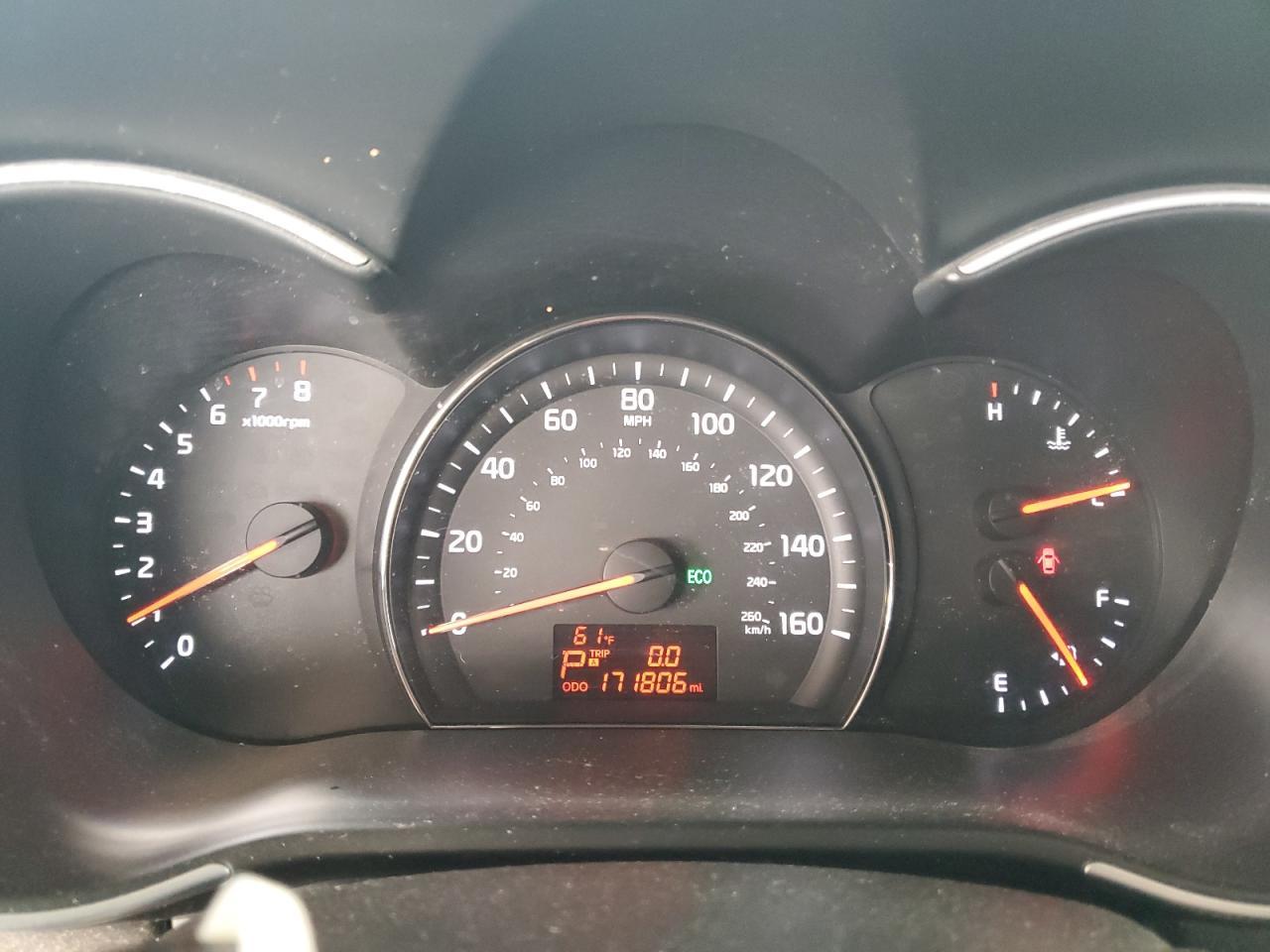 2014 Kia Sorento - zdjęcie 9