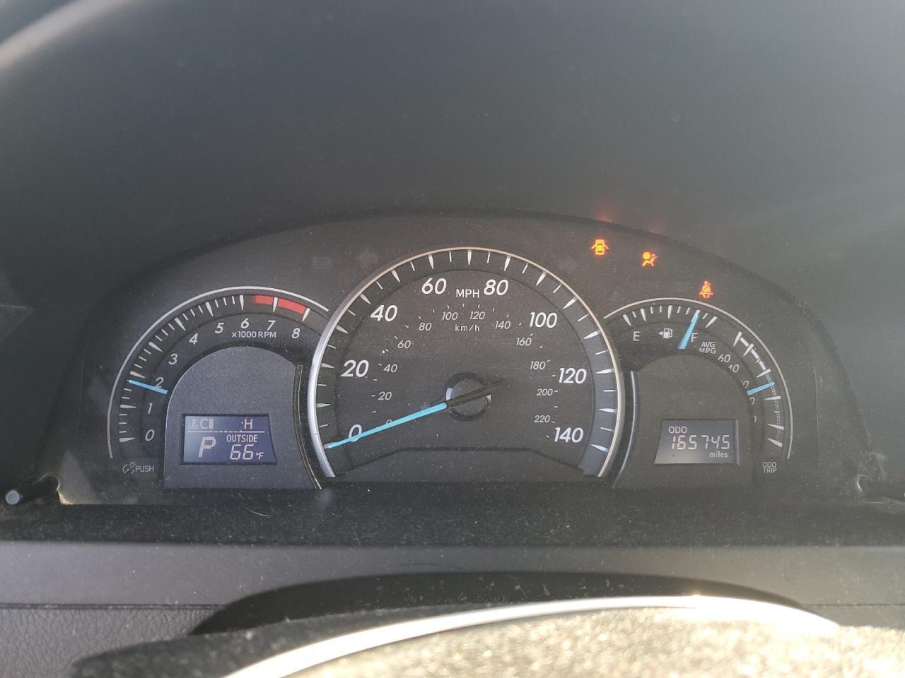 2014 Toyota Camry - zdjęcie 9