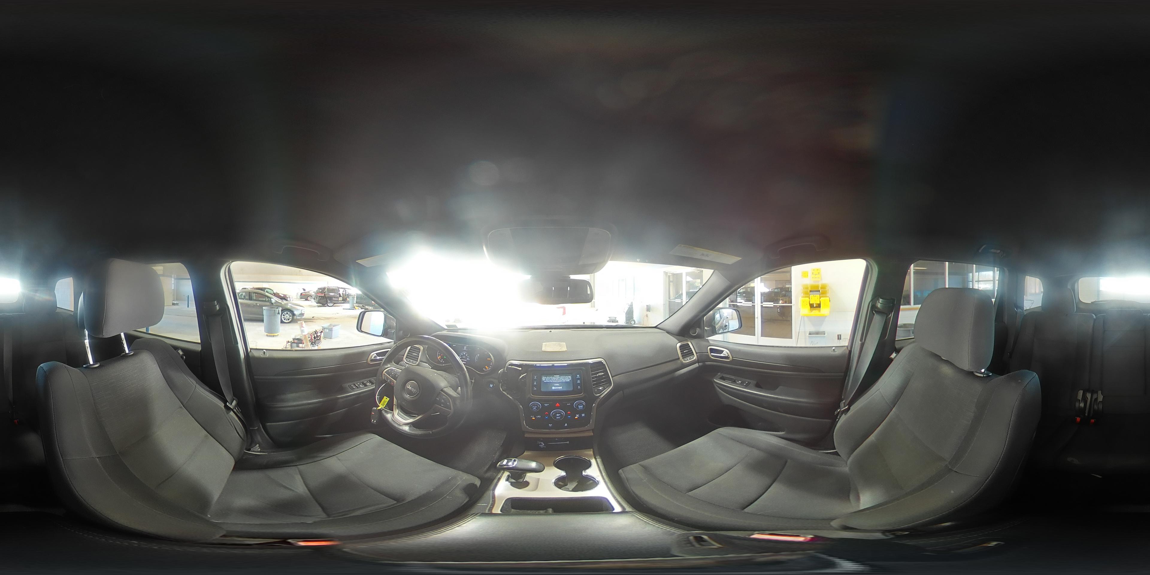 2015 Jeep Grand Cherokee - zdjęcie 15