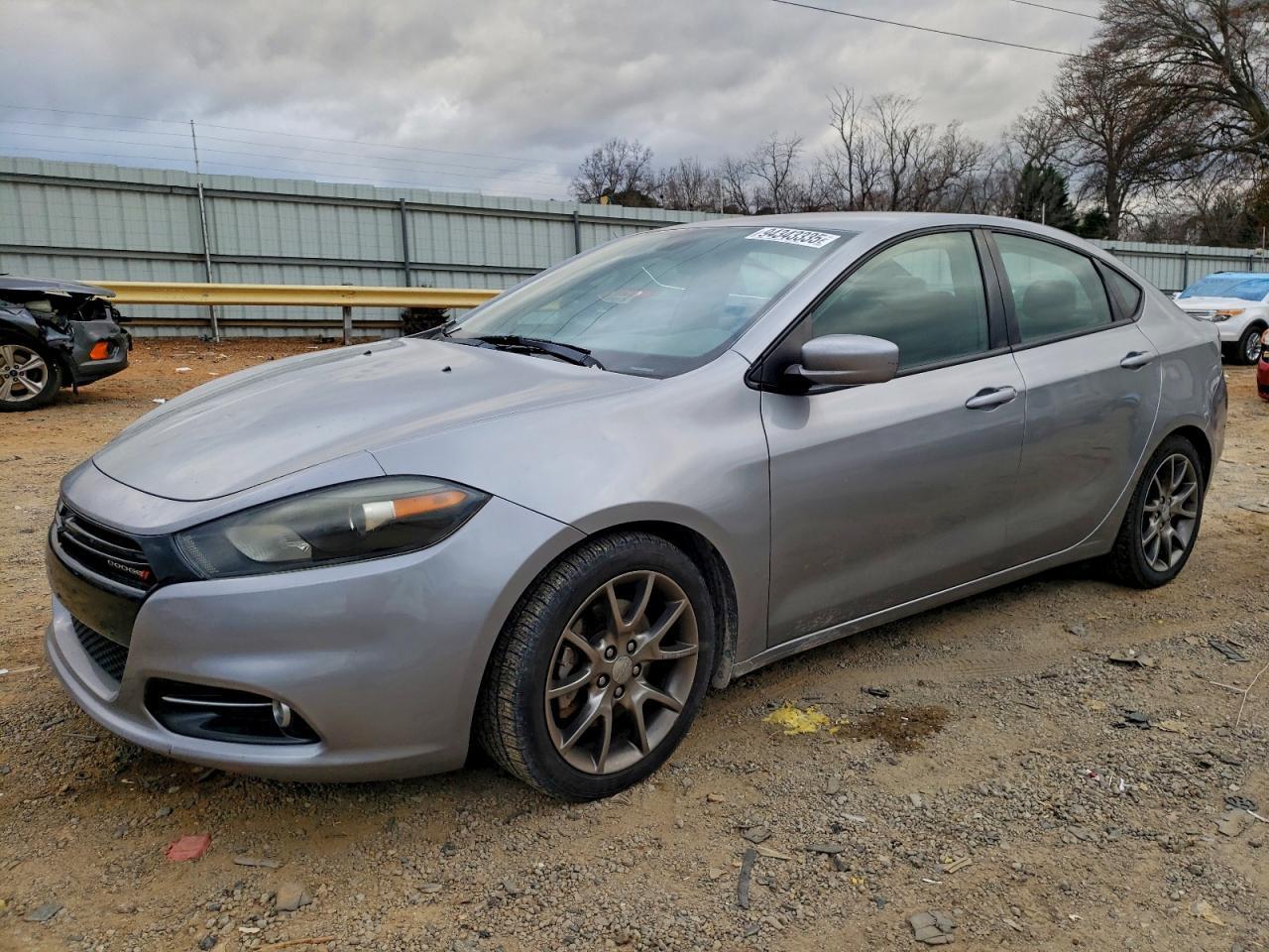2015 Dodge Dart - zdjęcie główne