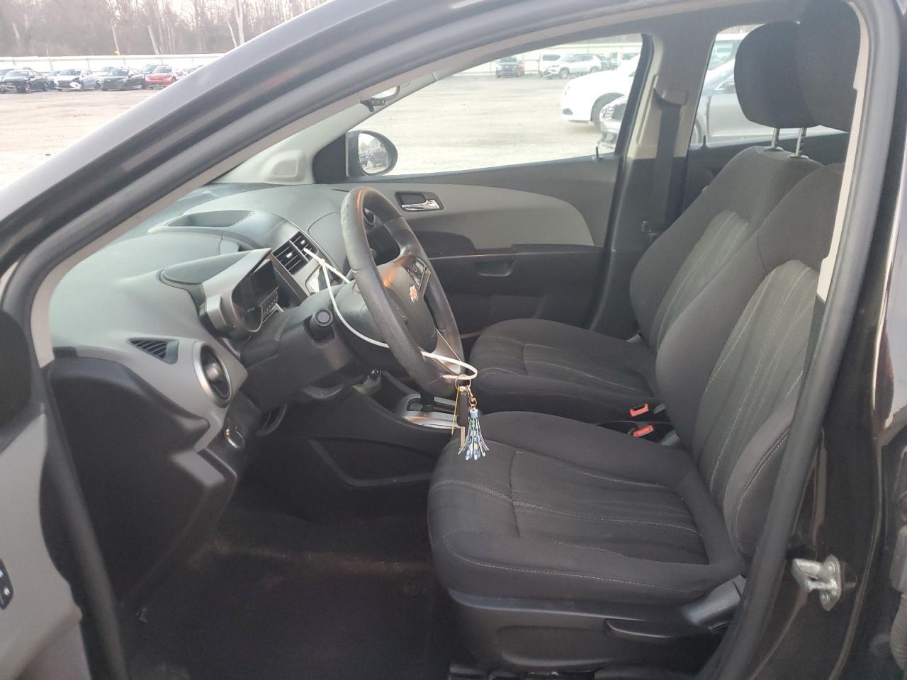 2015 Chevrolet Sonic - zdjęcie 7