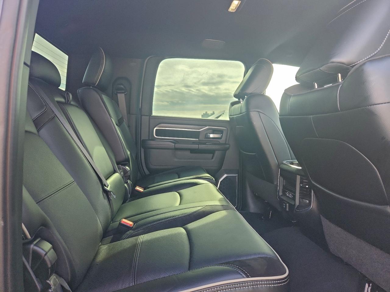 2024 RAM 2500 - zdjęcie 10