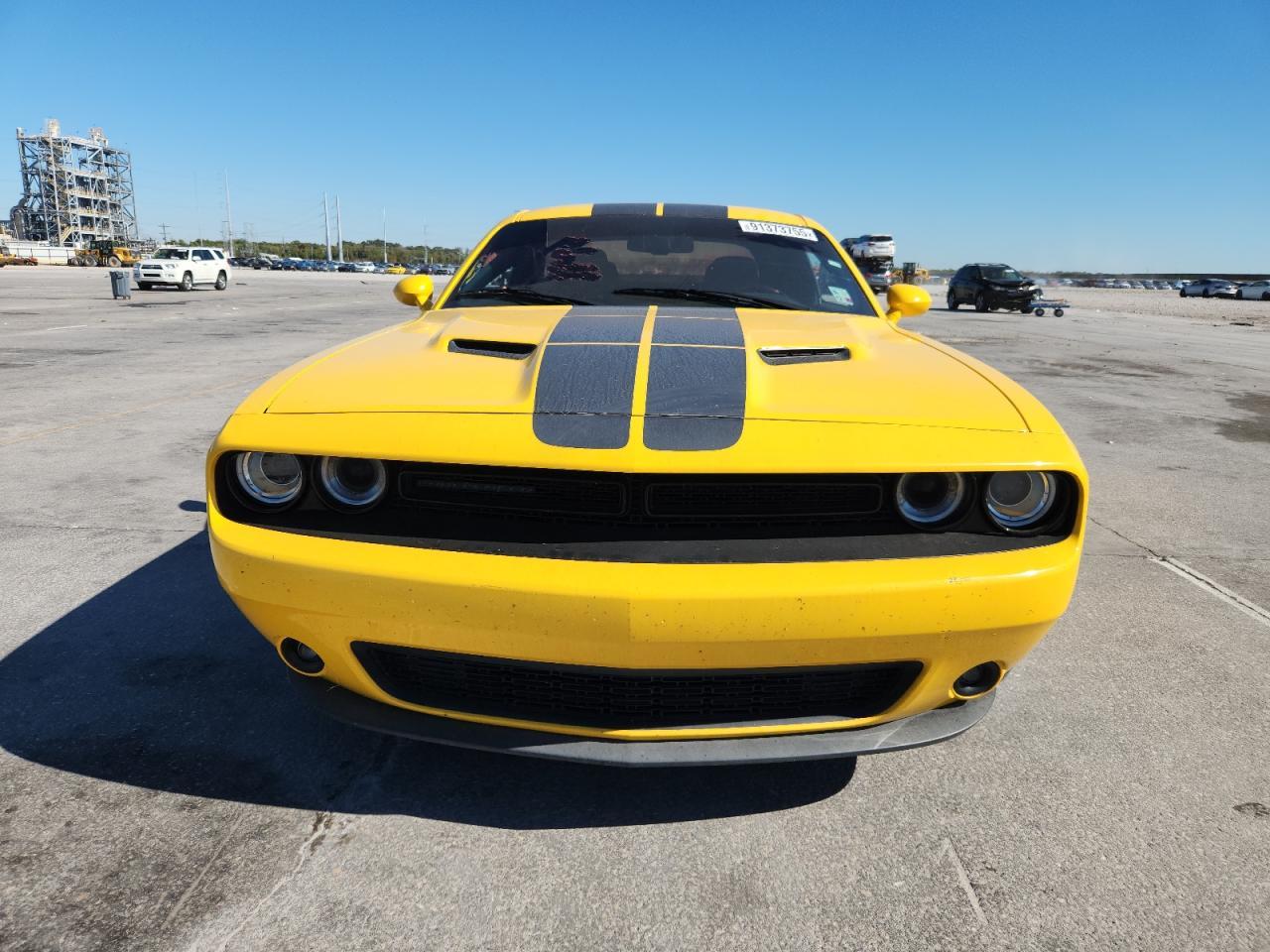 2018 Dodge Challenger - zdjęcie 5