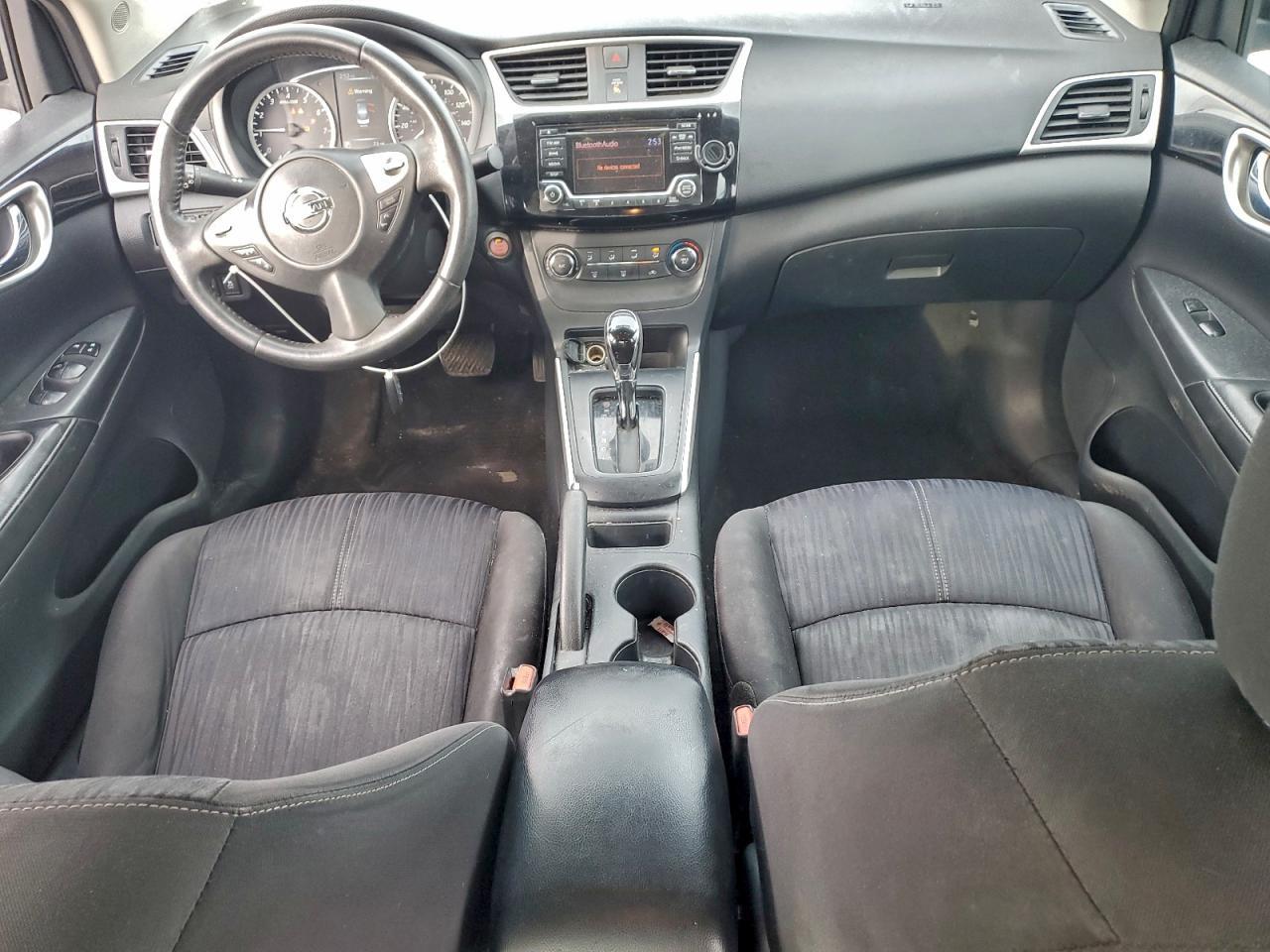 2017 Nissan Sentra - zdjęcie 8