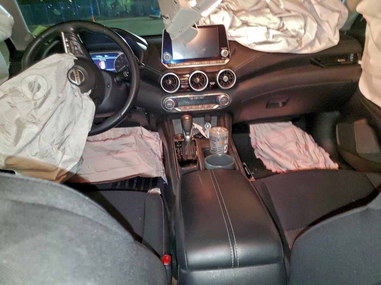 2023 Nissan Sentra - zdjęcie 8