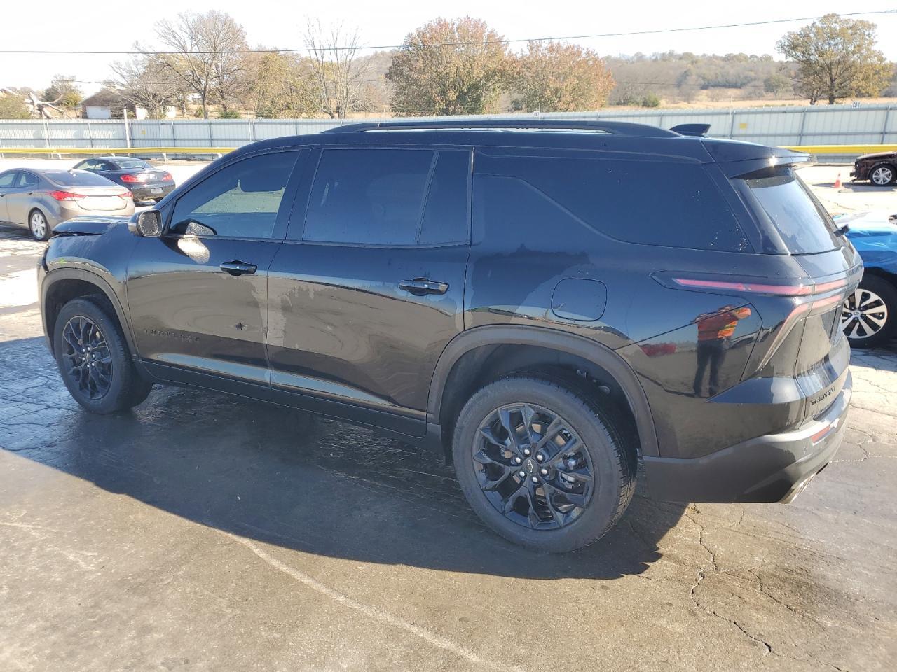 2025 Chevrolet Traverse Lt - zdjęcie 2