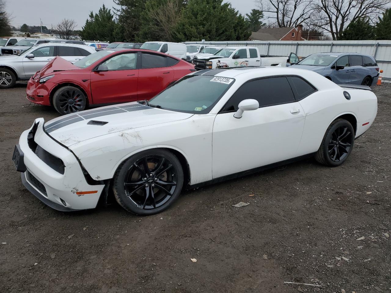 2017 Dodge Challenger Sxt - zdjęcie główne