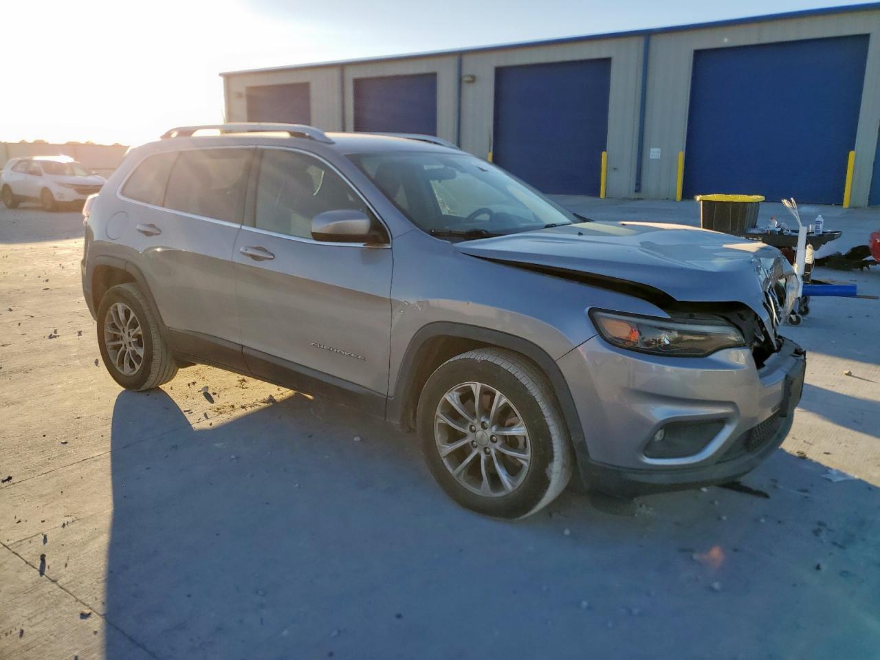 2019 Jeep Cherokee - zdjęcie 4