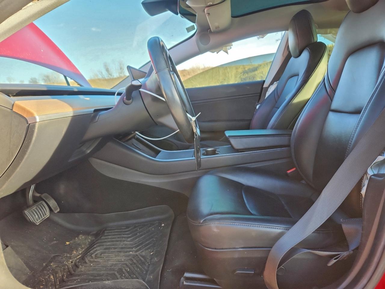 2018 Tesla Model 3 - zdjęcie 7