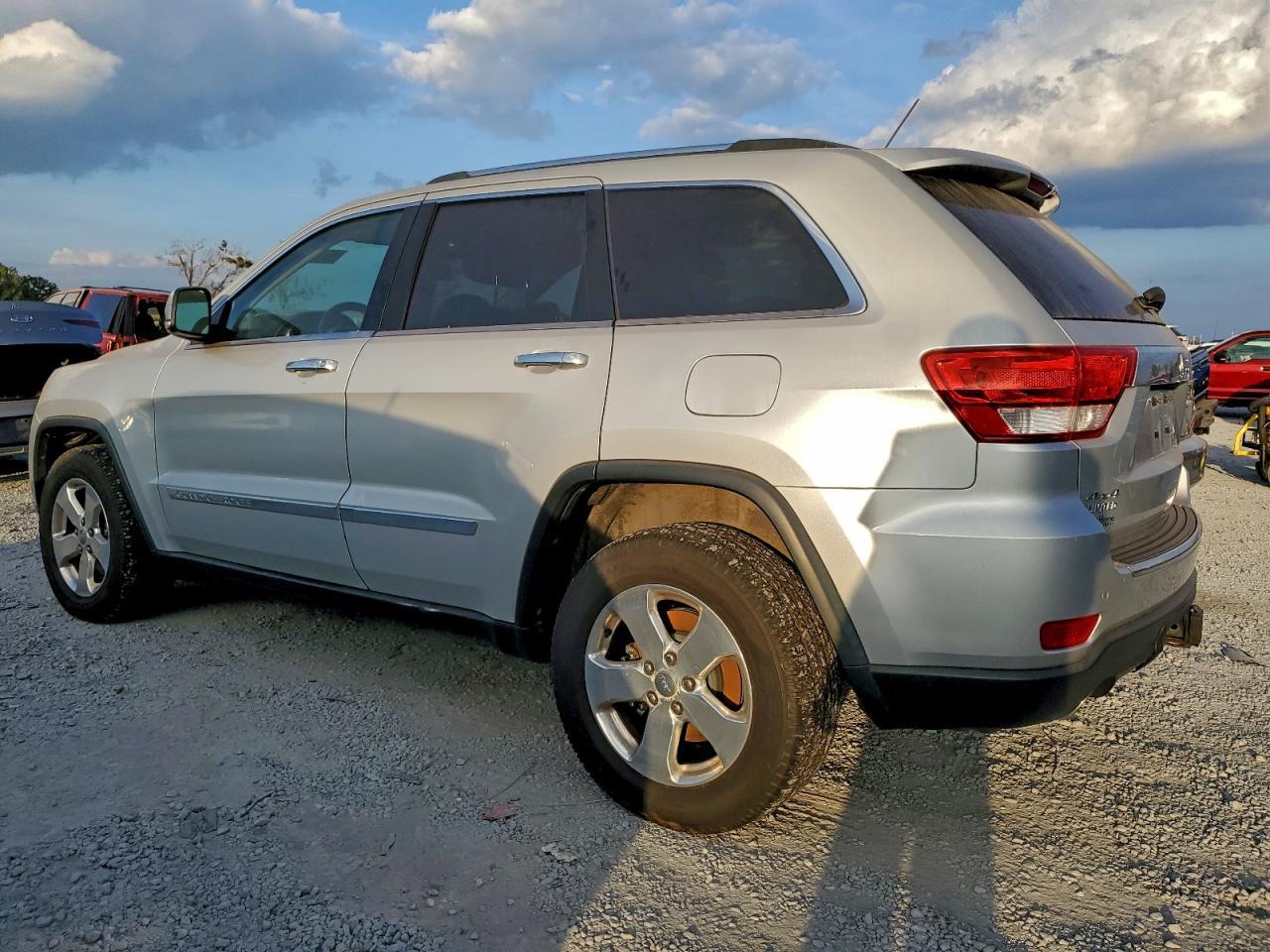2013 Jeep Grand Cherokee Limited - zdjęcie 2