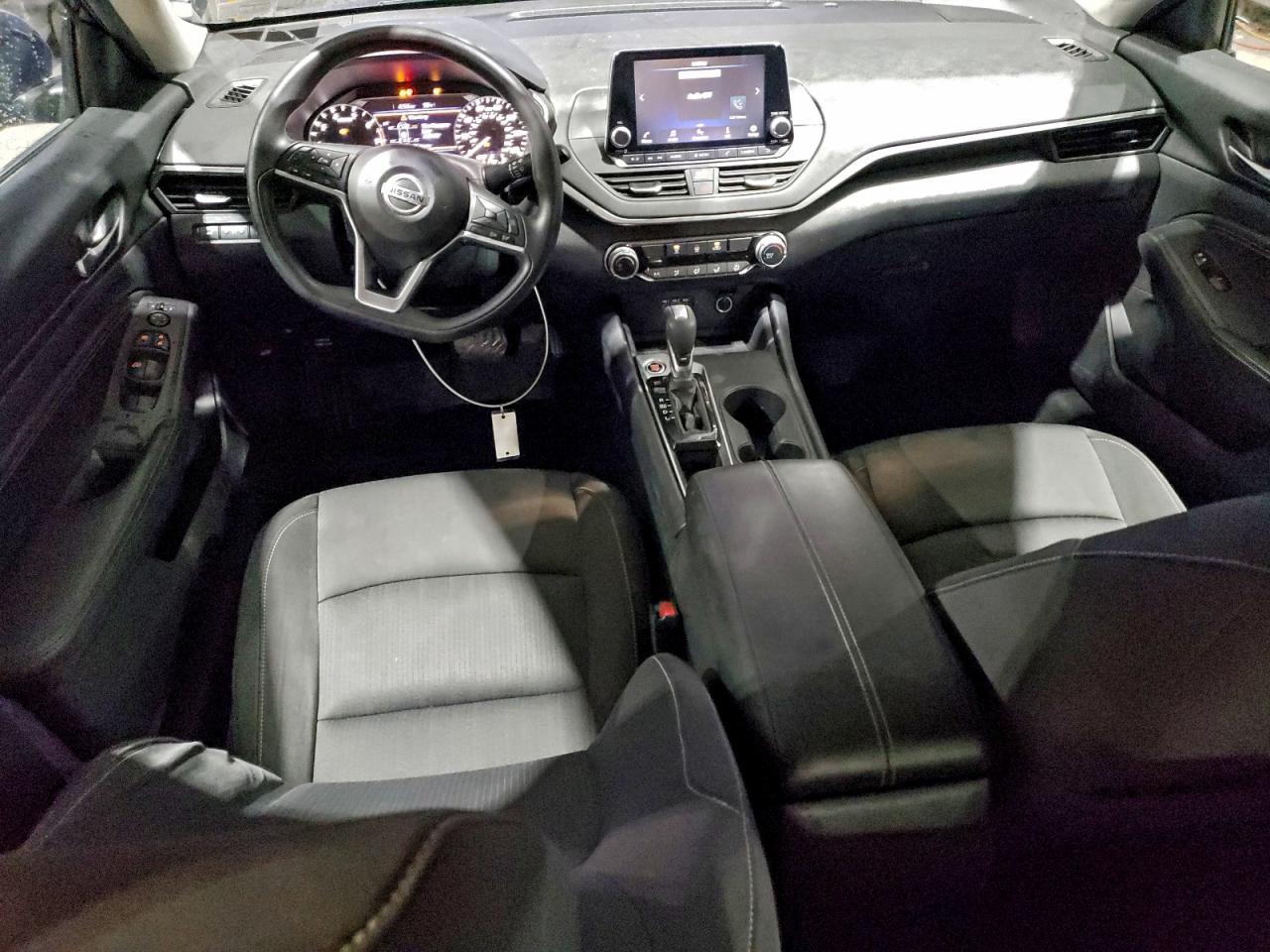 2020 Nissan Altima - zdjęcie 8