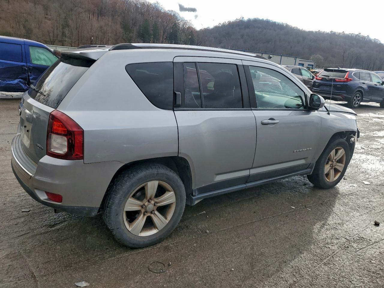 2015 Jeep Compass - zdjęcie 3