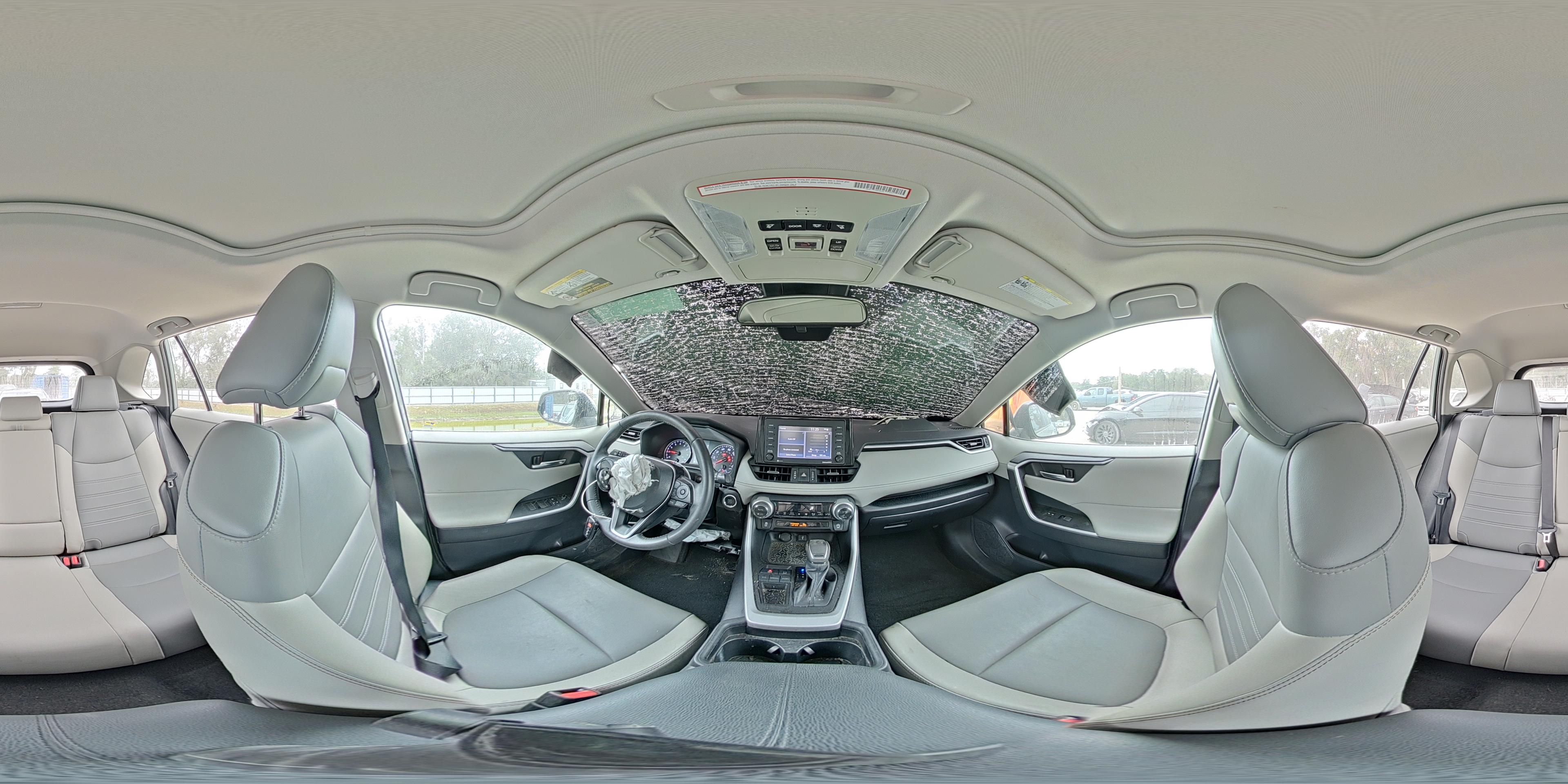 2021 Toyota RAV 4 - zdjęcie 15
