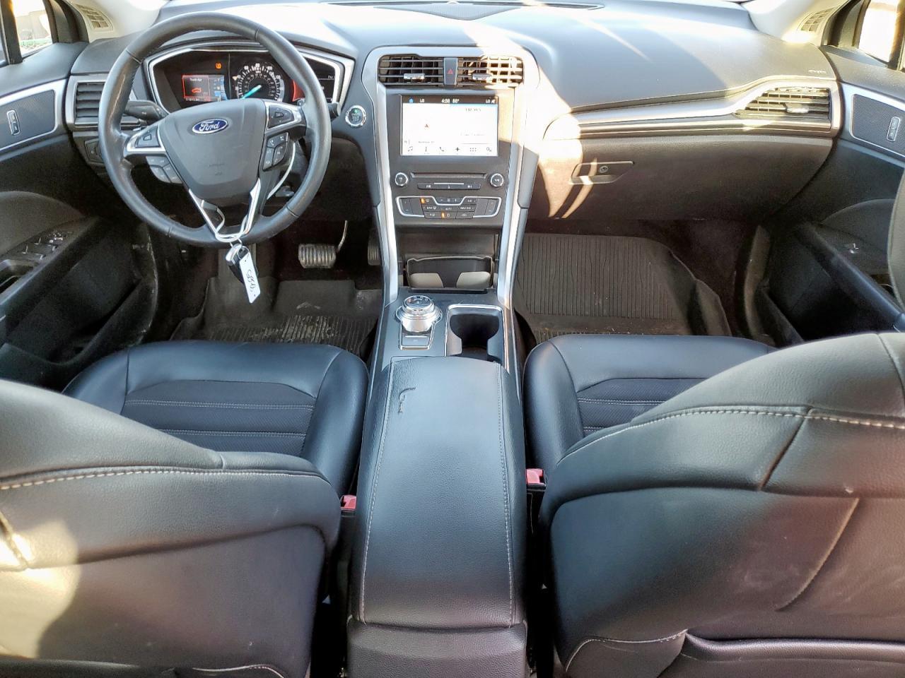 2017 Ford Fusion - zdjęcie 8