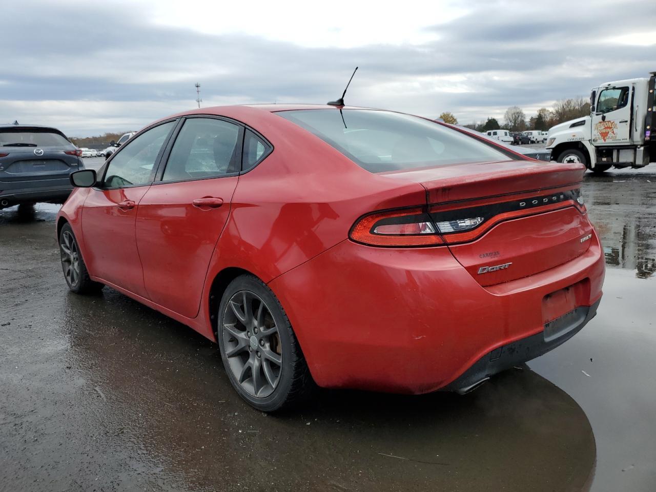 2013 Dodge Dart Sxt - zdjęcie 2