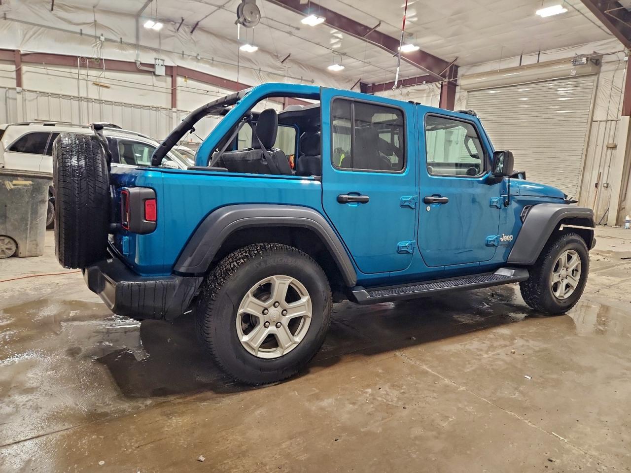 2020 Jeep Wrangler Unlimited Sport - zdjęcie 3