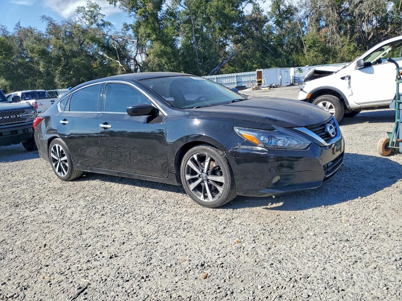2016 Nissan Altima - zdjęcie 4