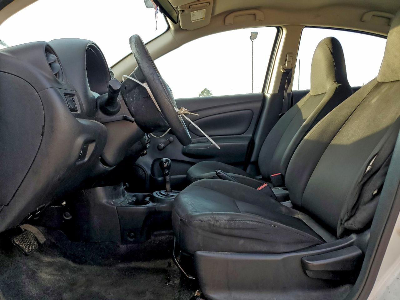 2017 Nissan Versa - zdjęcie 7