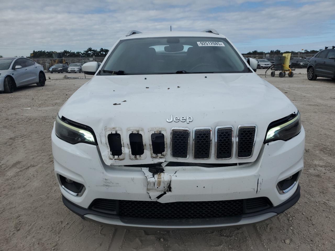 2020 Jeep Cherokee - zdjęcie 5