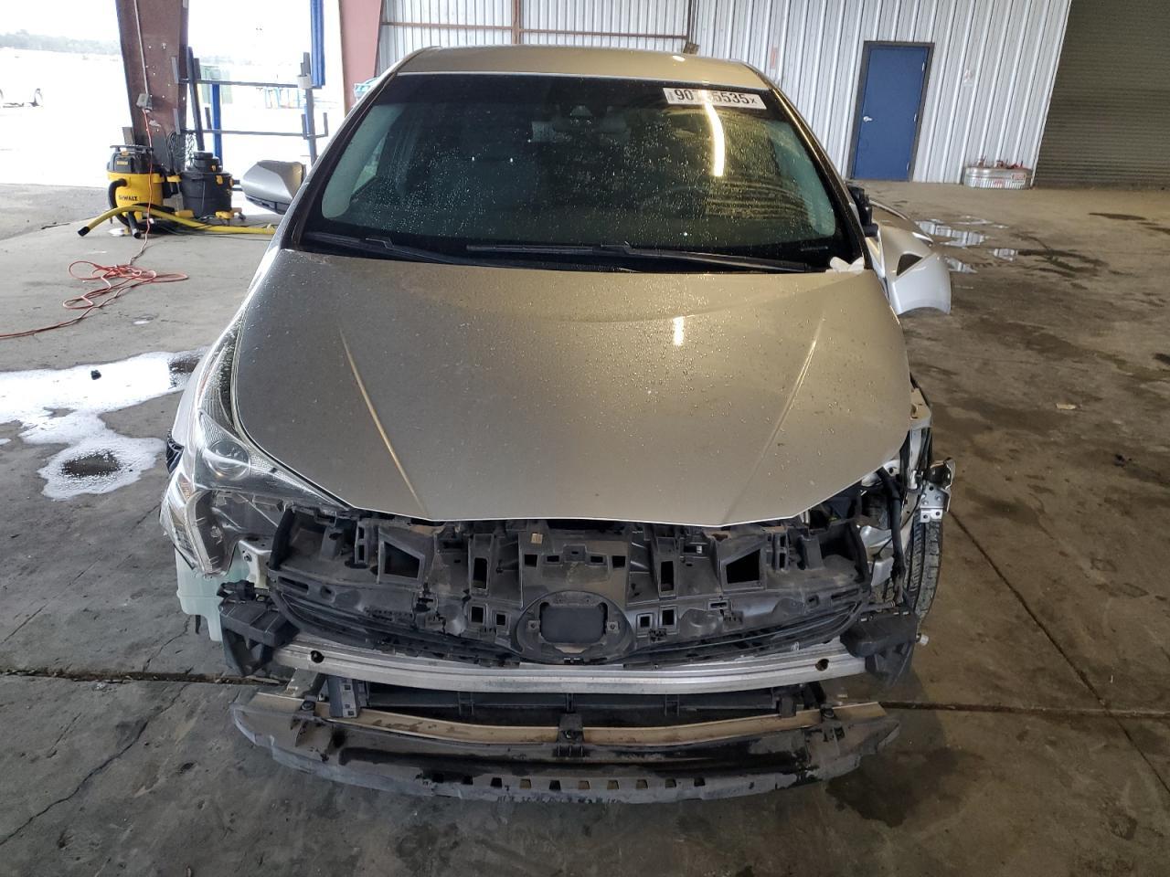 2017 Toyota Prius - zdjęcie 5