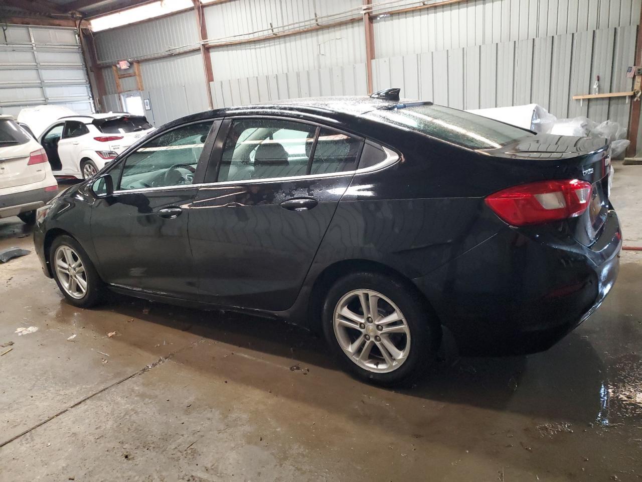 2017 Chevrolet Cruze - zdjęcie 2