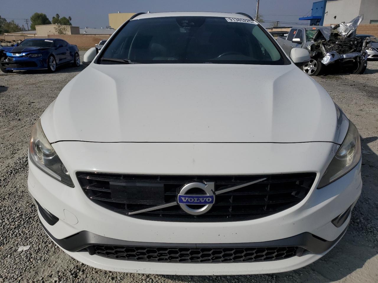 2018 Volvo V60 T5 Dynamic - zdjęcie 5