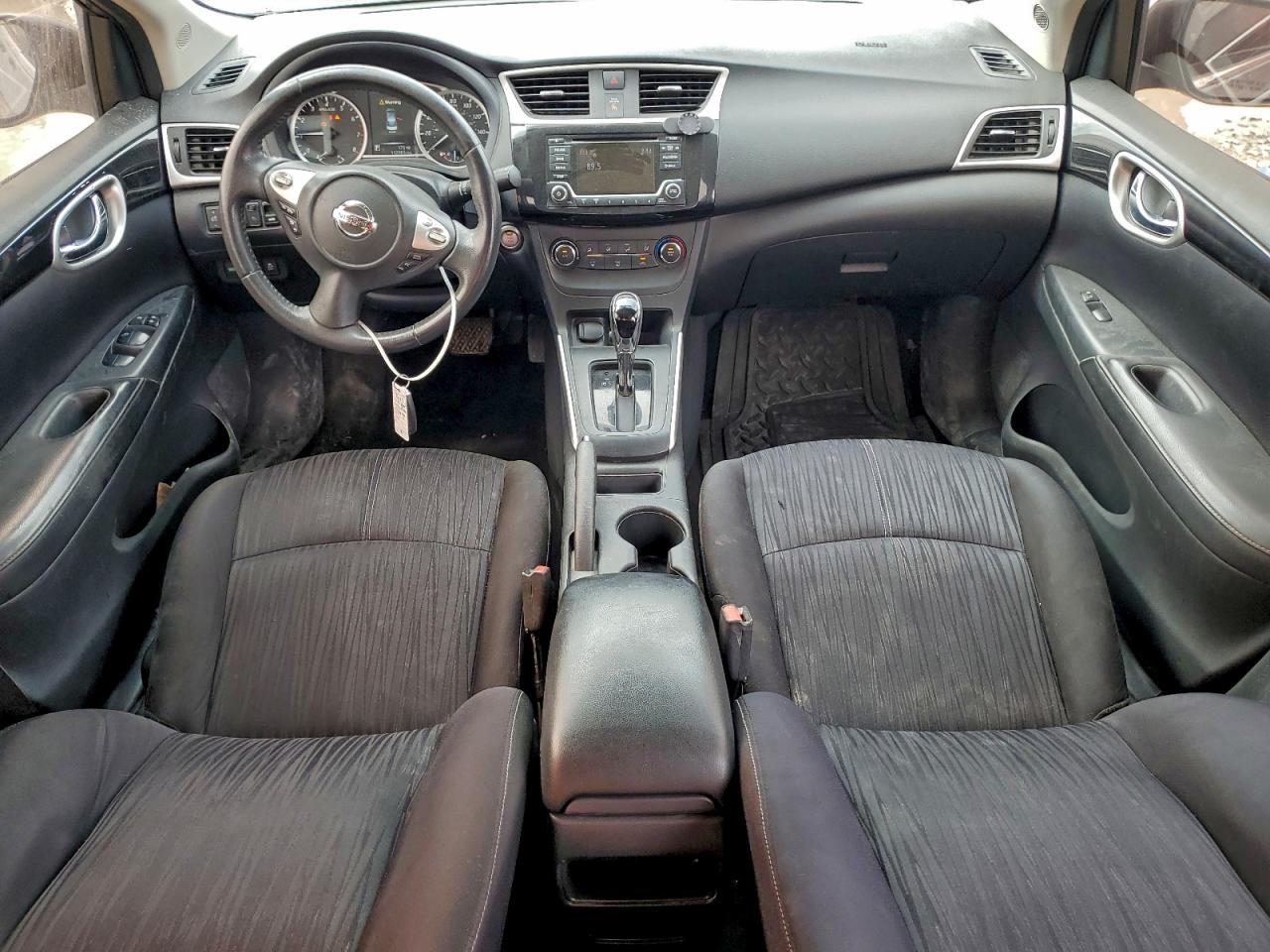 2017 Nissan Sentra S - zdjęcie 8