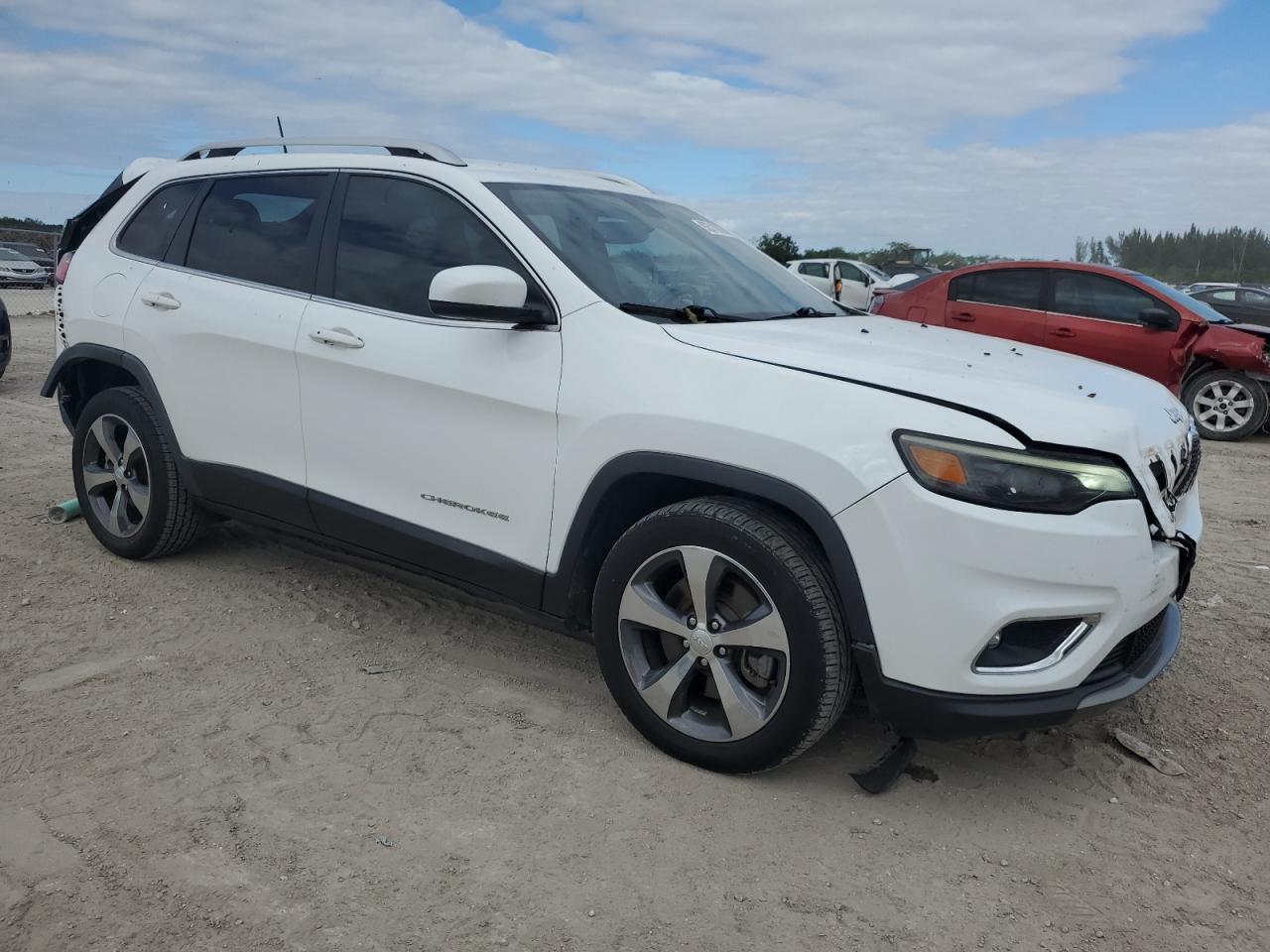 2020 Jeep Cherokee - zdjęcie 4