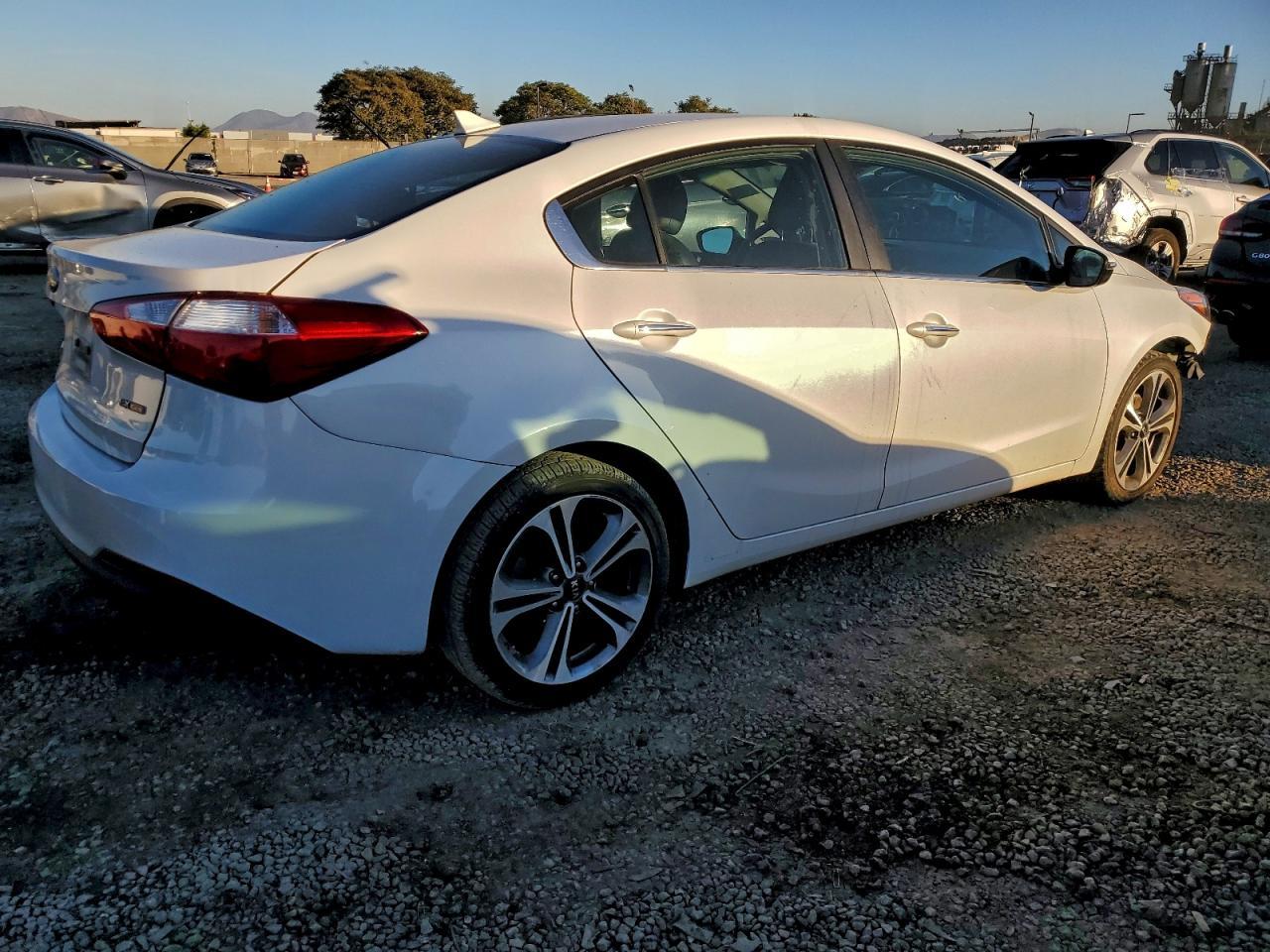 2016 Kia Forte - zdjęcie 3