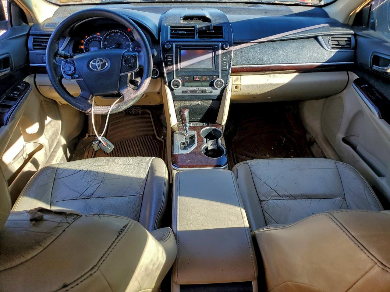 2013 Toyota Camry - zdjęcie 8