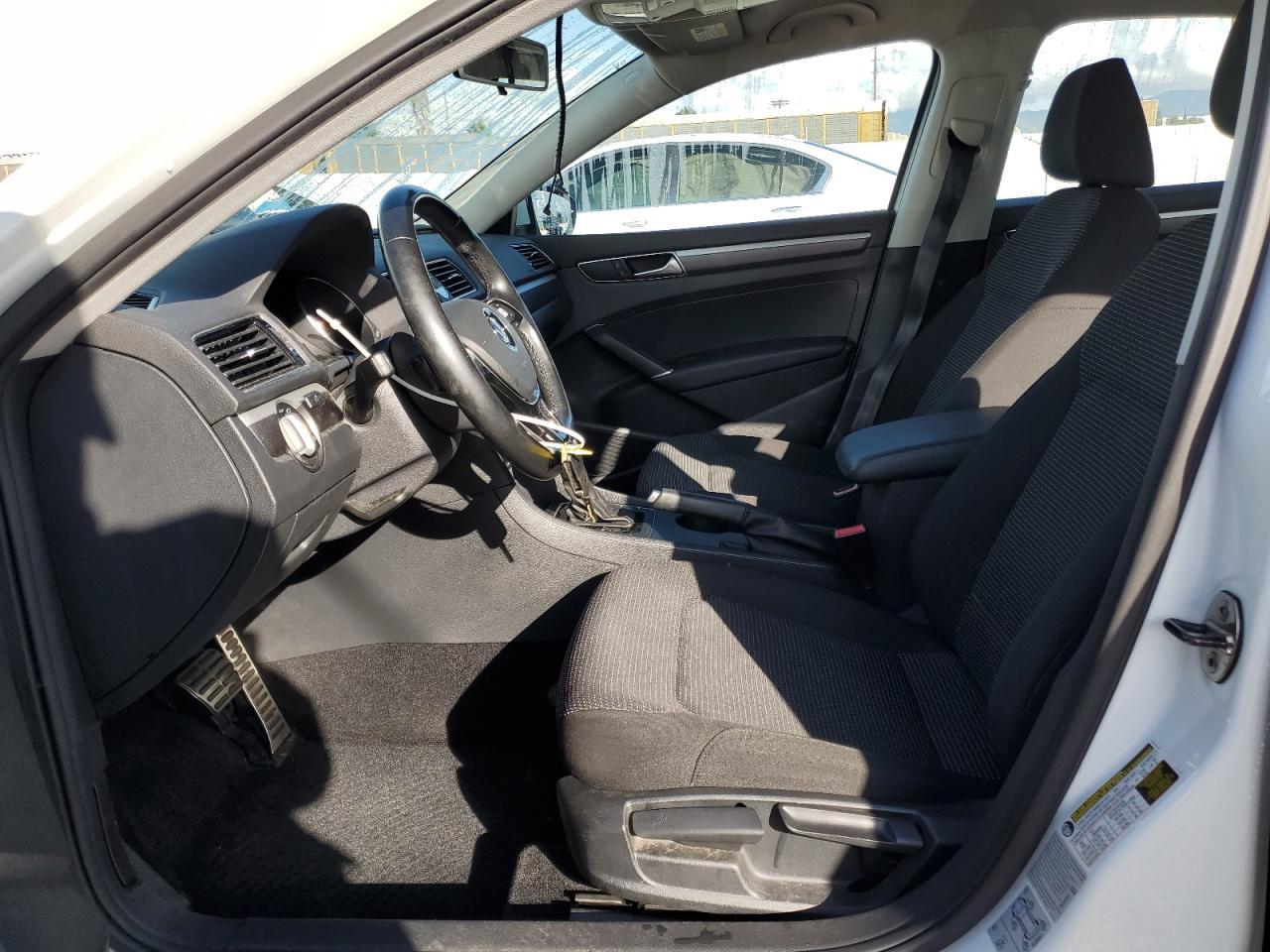 2016 Volkswagen Passat - zdjęcie 7