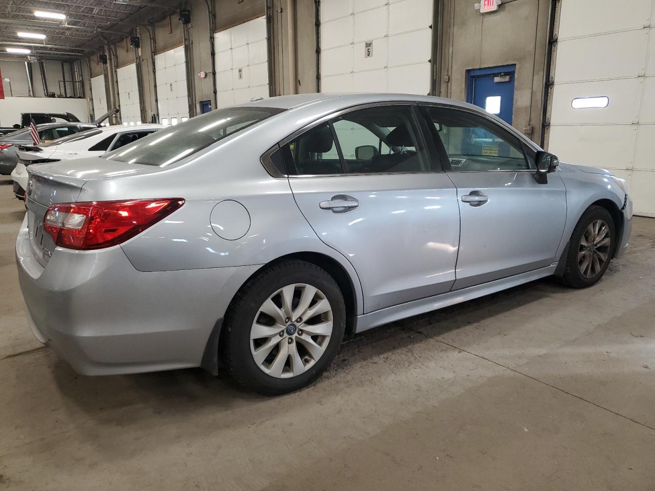 2015 Subaru Legacy - zdjęcie 3