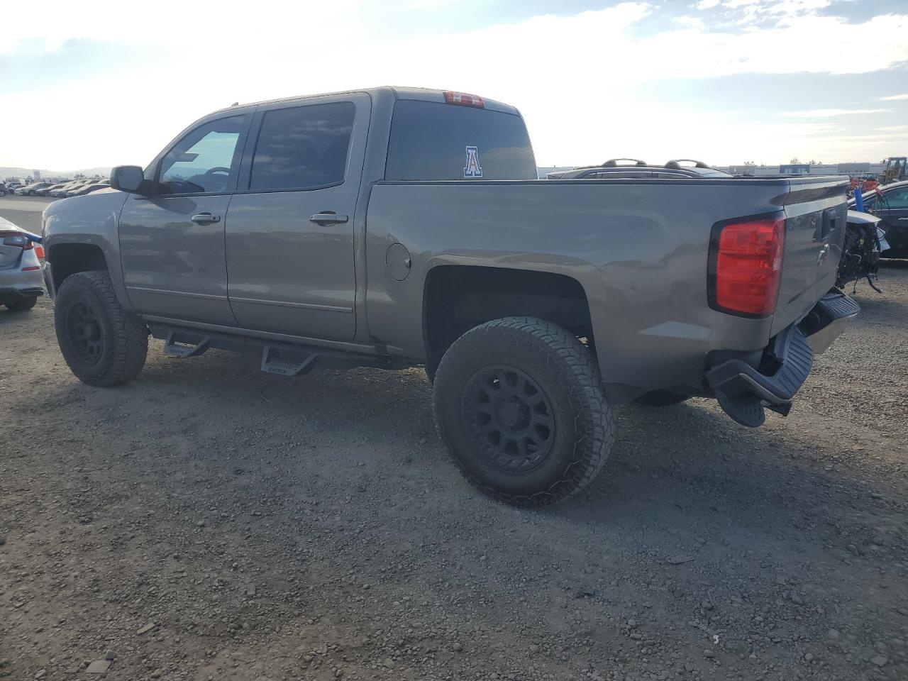 2017 Chevrolet Silverado K1500 Lt - zdjęcie 2