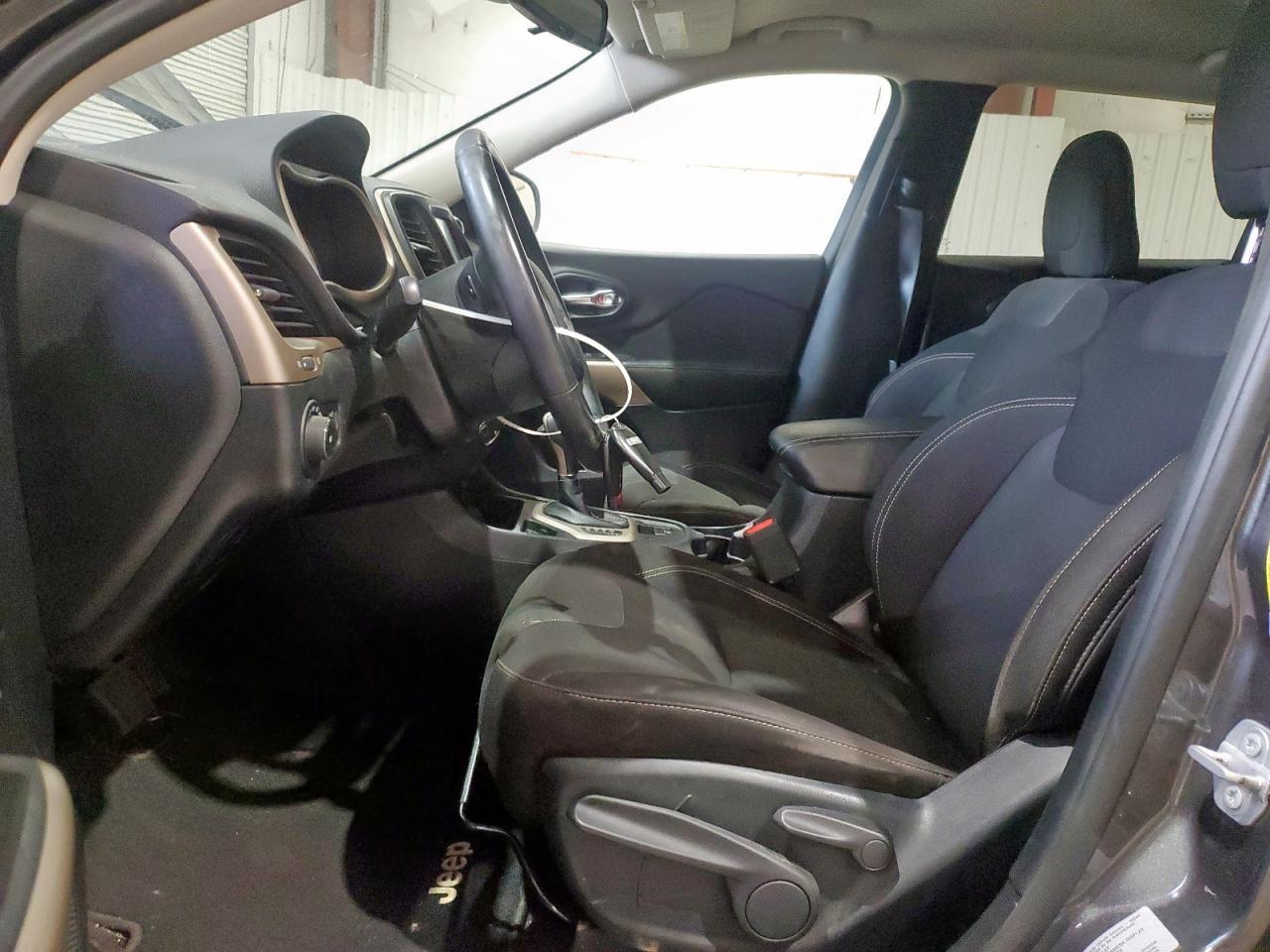 2017 Jeep Cherokee - zdjęcie 7