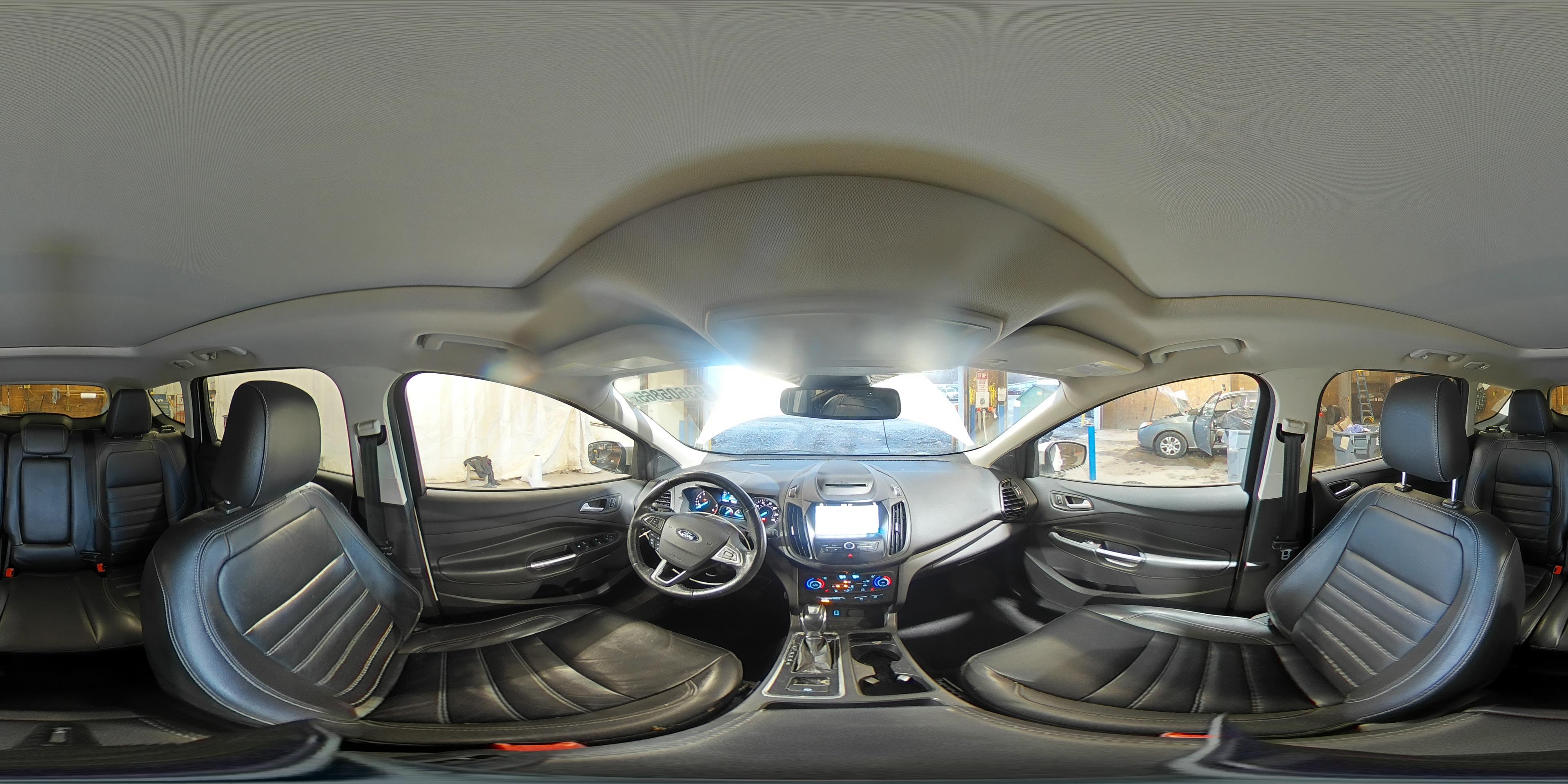 2018 Ford Escape - zdjęcie 15