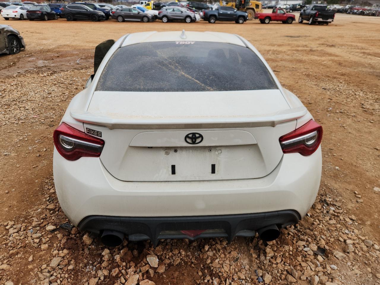 2017 Toyota 86 Base - zdjęcie 6