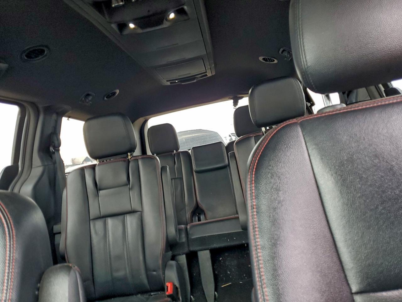 2017 Dodge Caravan - zdjęcie 10