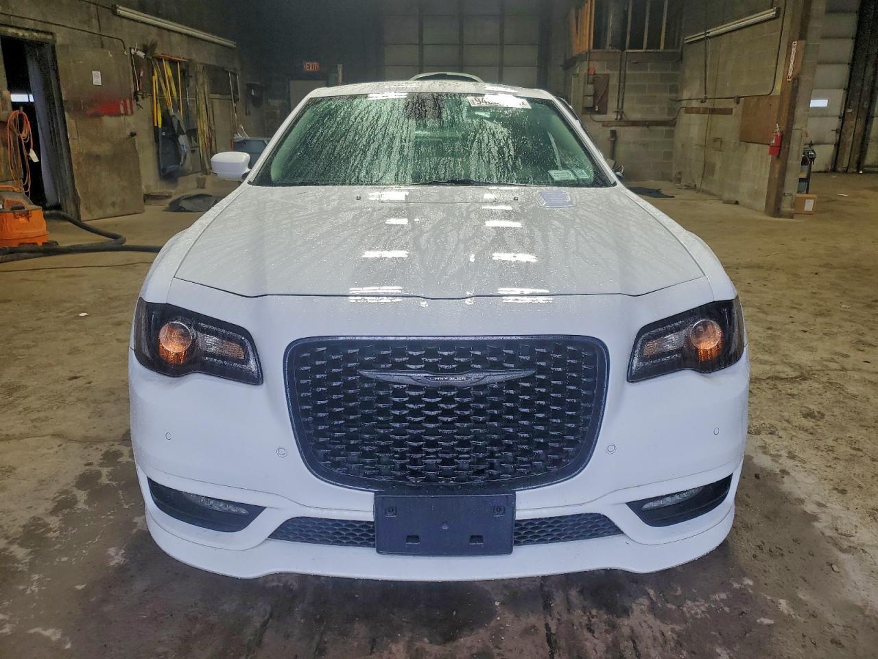 2023 Chrysler 300 - zdjęcie 5