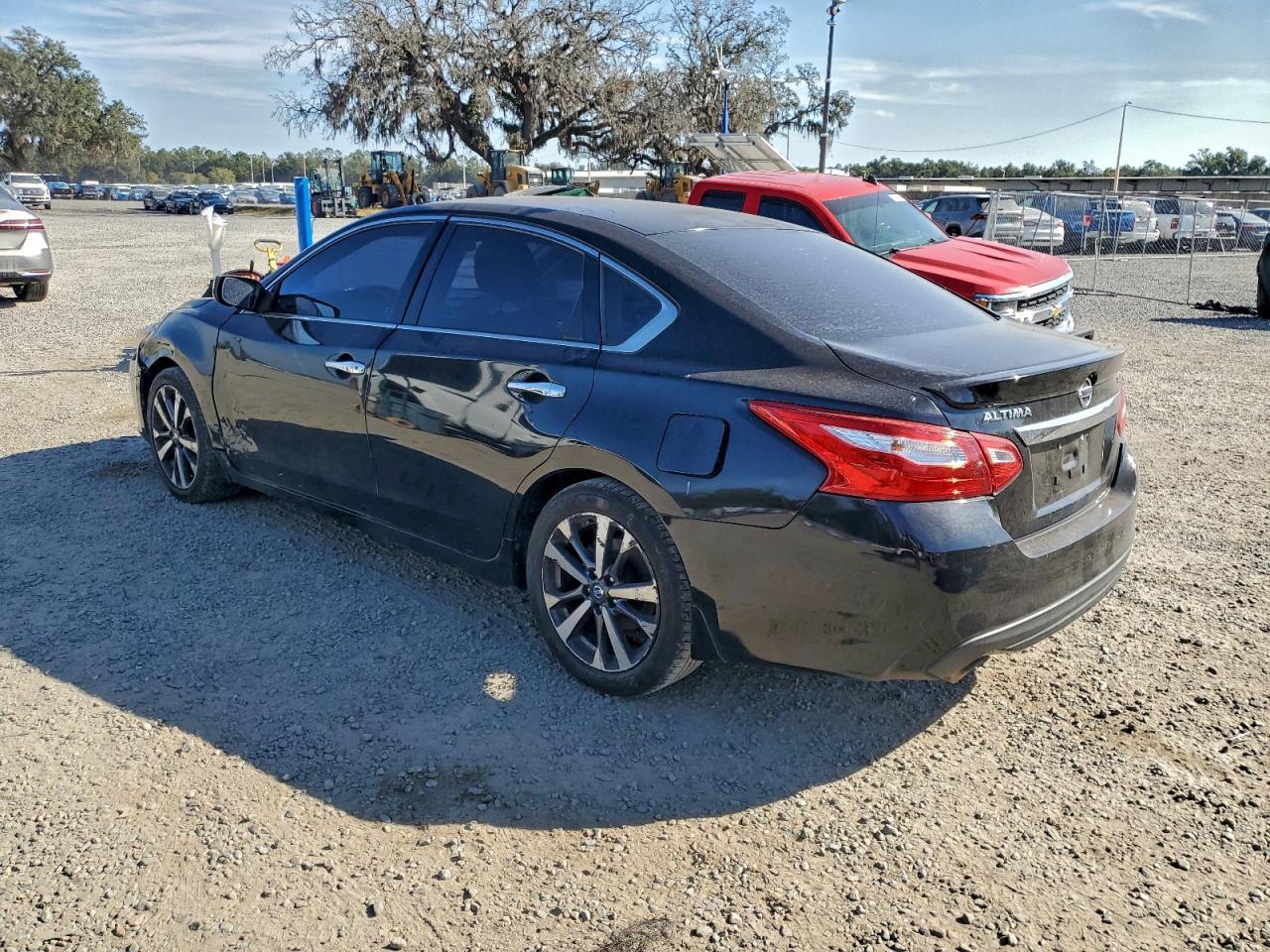 2016 Nissan Altima - zdjęcie 2