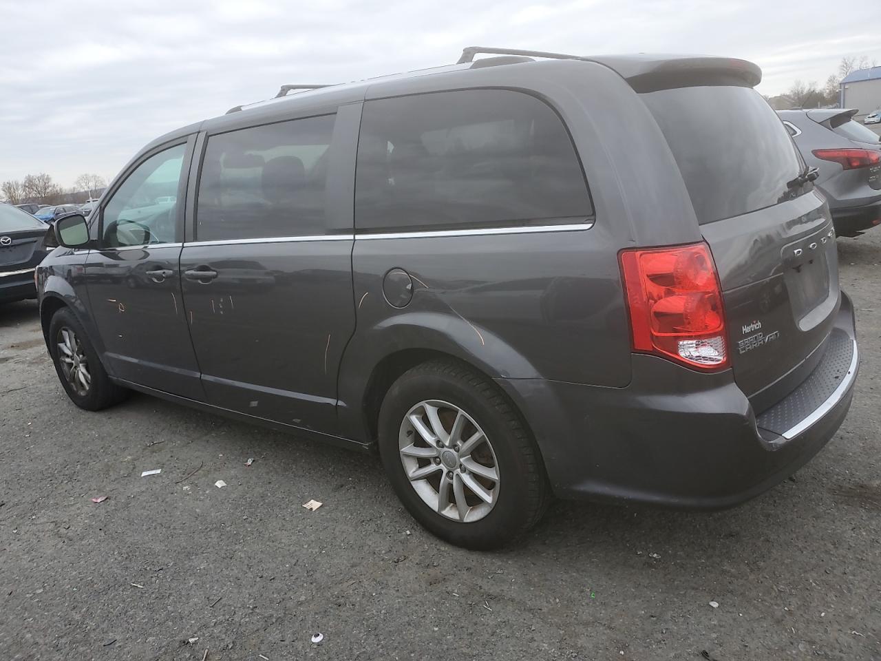 2020 Dodge Caravan - zdjęcie 2