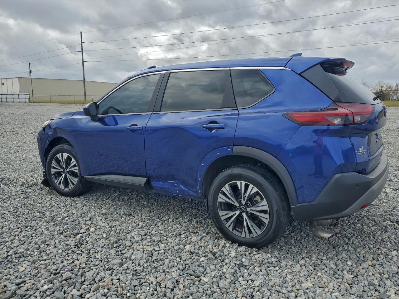 2023 Nissan Rogue - zdjęcie 2