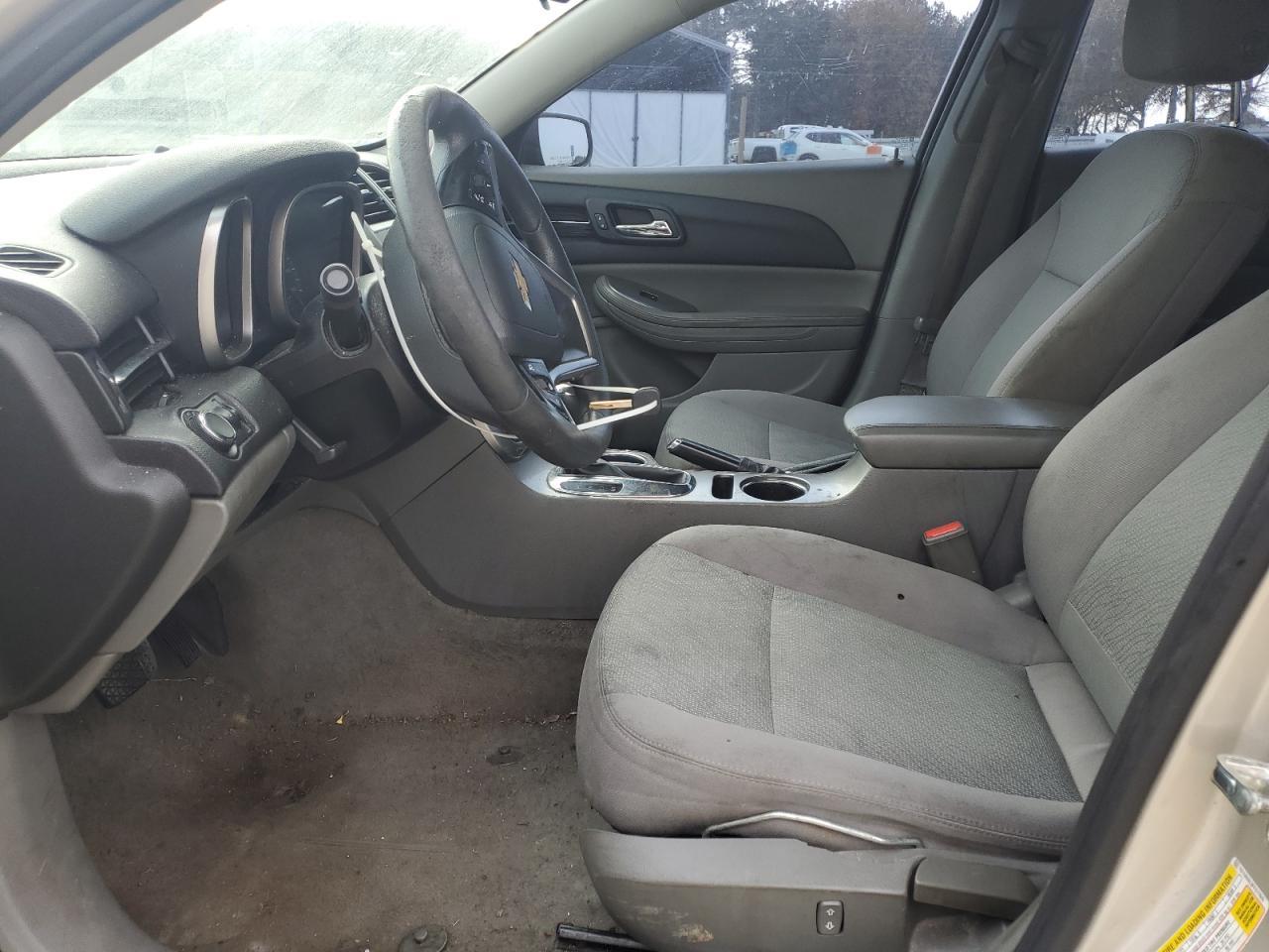 2015 Chevrolet Malibu Ls - zdjęcie 7