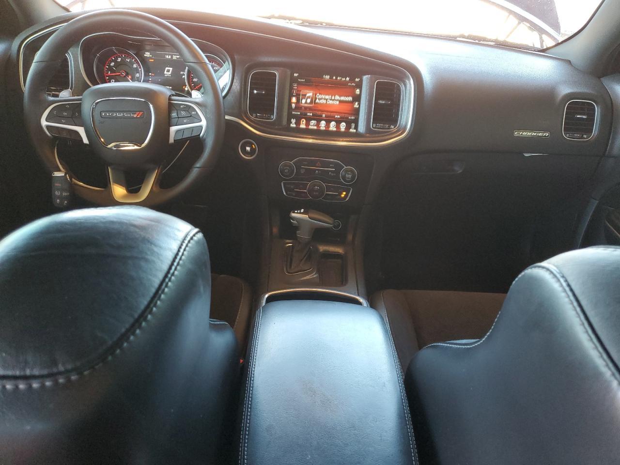 2016 Dodge Charger - zdjęcie 8