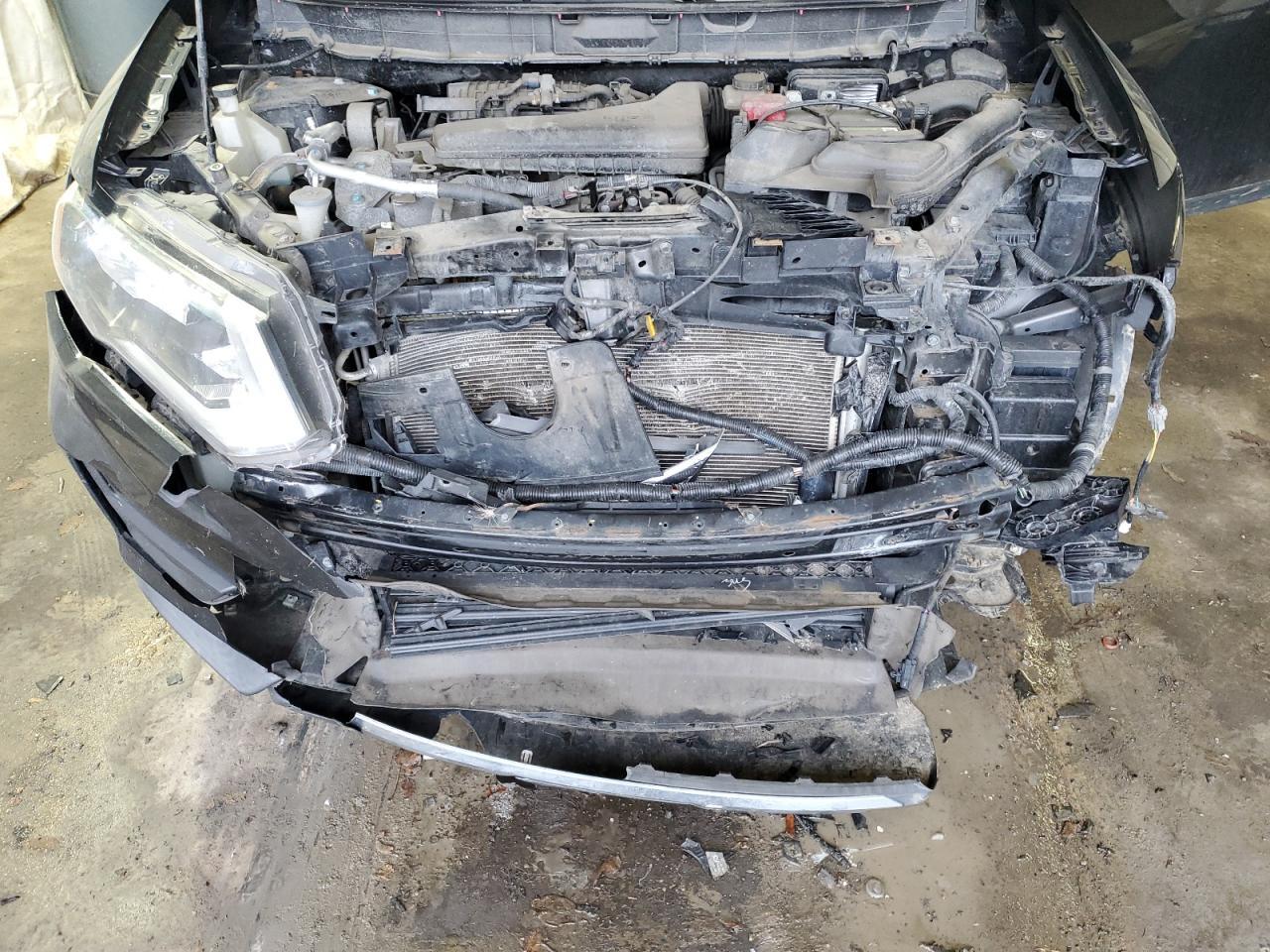 2017 Nissan Rogue - zdjęcie 12