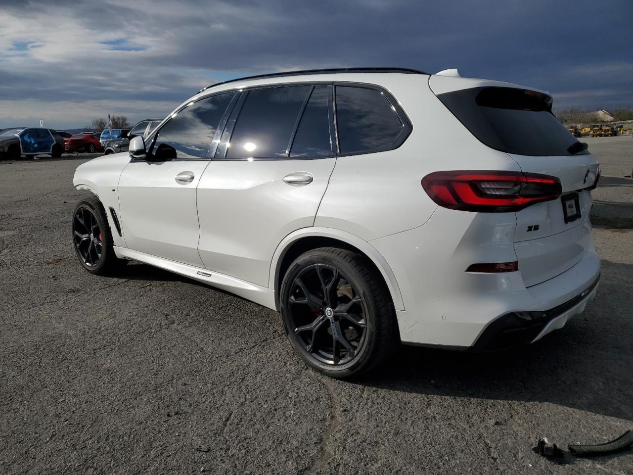 2021 BMW X5 - zdjęcie 2