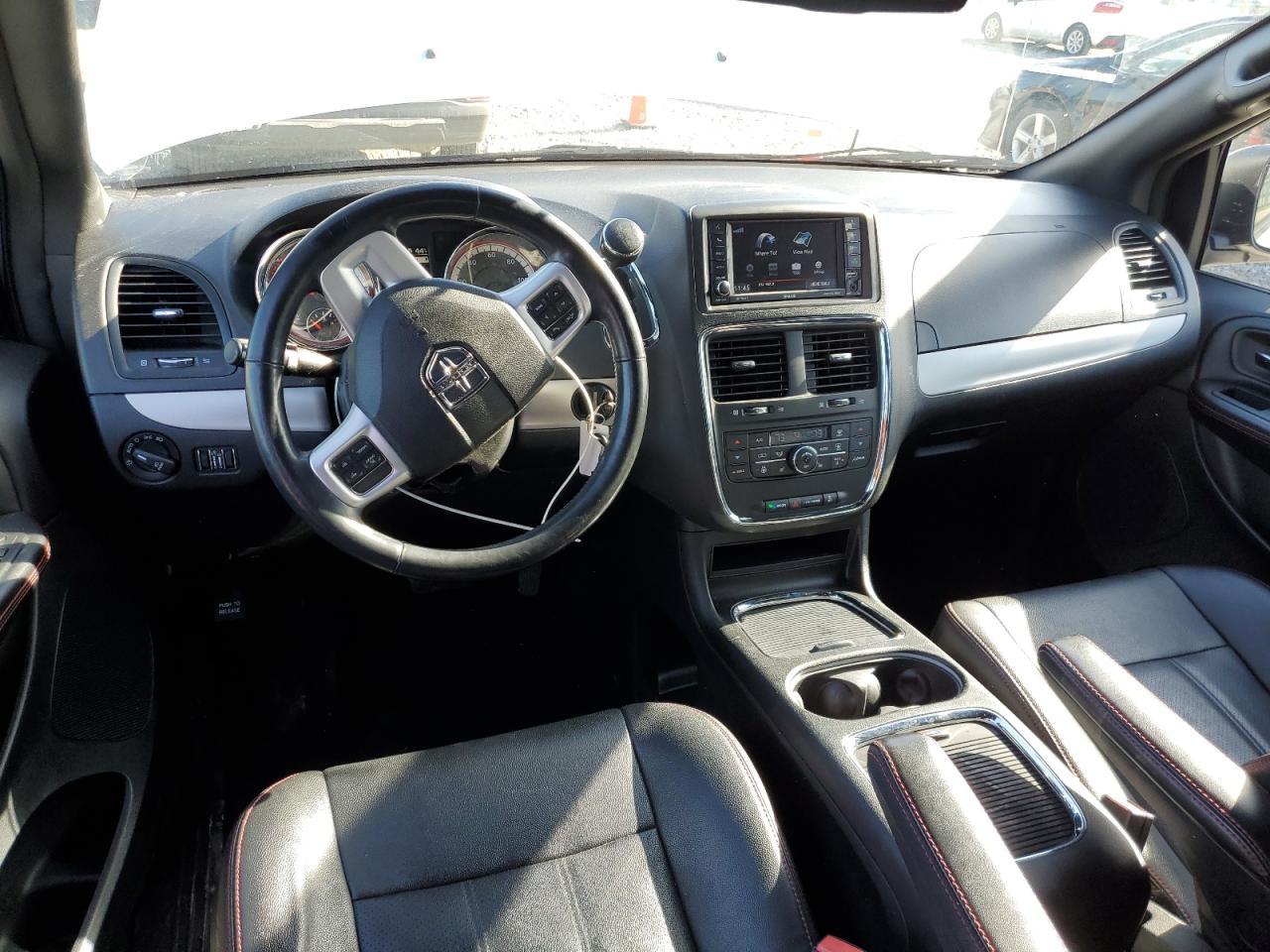 2019 Dodge Caravan - zdjęcie 8