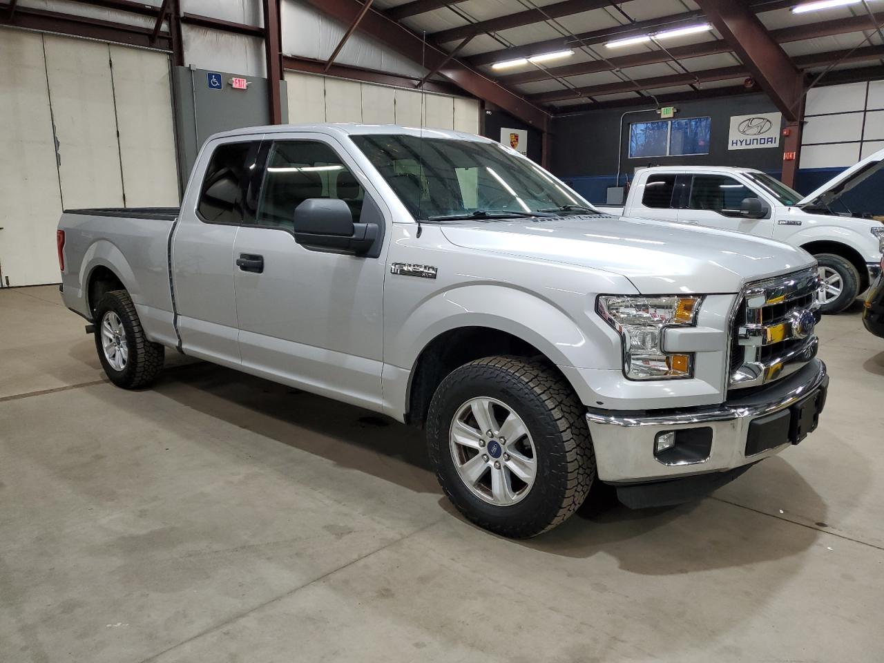 2015 Ford F150 Super Cab - zdjęcie 4