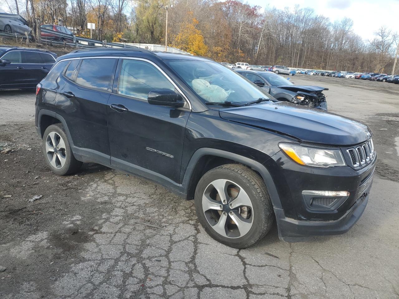 2018 Jeep Compass Latitude - zdjęcie 4